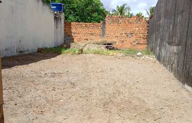 Imagem: O terreno possui 105m² de Área e está localizado em Santos