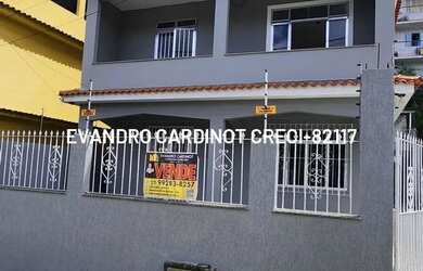 Imagem: A casa à venda possui 2 Dormitórios, 2 Banheiros, 2 Vagas