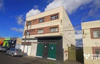 Imagem: O apartamento possui 3 Dormitórios, 1 Banheiro, 1 Vaga na garagem