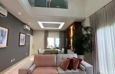 Imagem: A casa em condomínio possui 4 Dormitórios, 5 Banheiros, 4