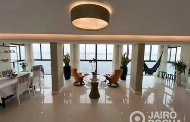 Imagem: O apartamento na cobertura possui 3 Dormitórios, 3 Banheiros