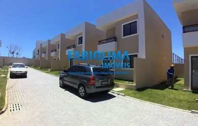 Imagem: A casa em condomínio possui 4 Dormitórios, 3 Banheiros, 2