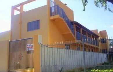 Imagem: O apartamento possui 1 Dormitório, 1 Banheiro, 1 Vaga na garagem