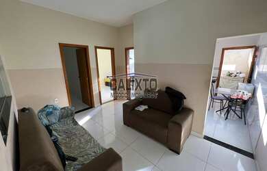 Imagem: A casa possui 2 Dormitórios, 1 Banheiro, 1 Vaga na garagem