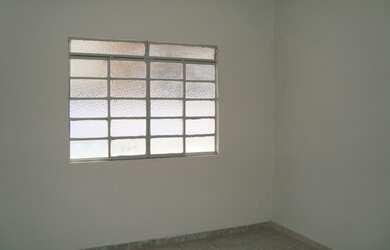 Imagem 3: Alugo casa em Mesquita. Varanda, 10m² de Área, 1 Banheiroe2 Dormitórios