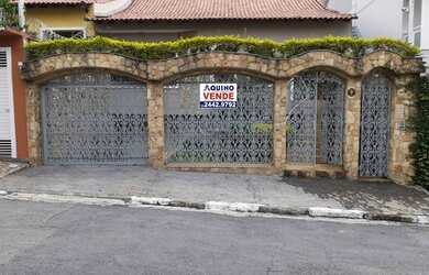 Imagem: A casa e possui 3 Dormitórios, Suítes, 5 Banheiros, 5 Vagas