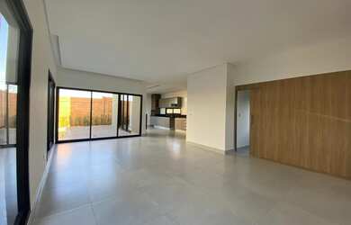 Imagem: A casa em condomínio possui 3 Dormitórios, 5 Banheiros, 4