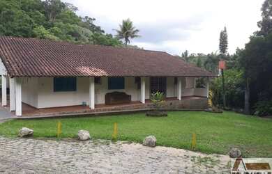 Imagem: A fazenda possui 10.000m² de Área e está localizado em Cantagalo