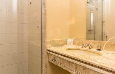 Imagem 9: San Francisco Flats. Piscina, Ar-condicionado, 36m² de Áreae1 Banheiro