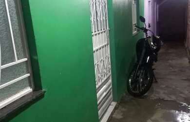 Imagem: A casa possui 2 Dormitórios, 3 Banheiros, 2 Vagas na garagem