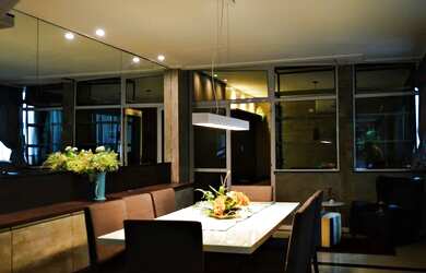 Imagem: A casa em condomínio possui 5 Dormitórios, 4 Banheiros, 3