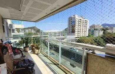 Imagem: O apartamento possui 2 Dormitórios, 3 Banheiros, 1 Vaga na