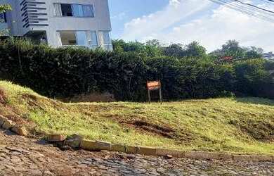 Imagem: O terreno possui 526m² de Área e está localizado em Centro