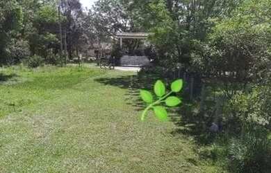 Imagem: A casa em condomínio possui 3 Dormitórios, 2 Banheiros, 1000m²