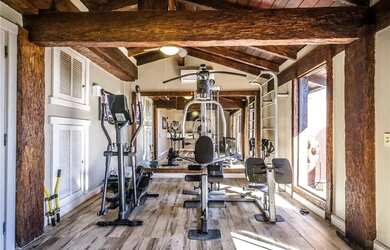 Imagem 9: Casa em Santa Tereza. Piscina, Churrasqueira, VarandaeGuarda roupa