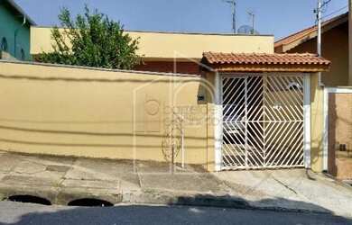Imagem 1: Casa Padrão em Jundiaí. Varanda, 126m² de Área, 3 Vagas na garageme2...