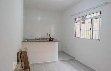 Imagem: O apartamento possui 1 Dormitório, 1 Banheiro, 38m² de Área