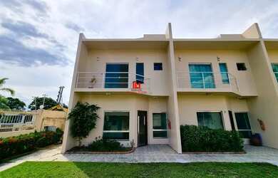 Imagem: A casa em condomínio possui 3 Dormitórios, 2 Banheiros, 2