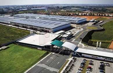 Imagem: O depósito possui 3484m² de Área e está localizado em Cidade