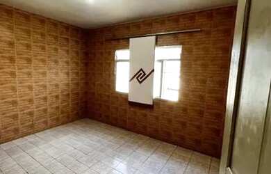 Imagem 1: 1600 reais Casa na rua ao lado do açaí mercado