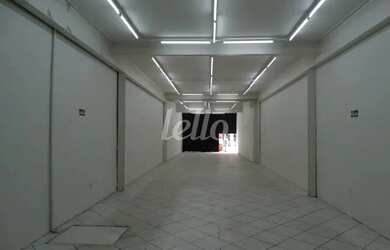 Imagem: O depósito possui 400m² de Área e está localizado em Lapa