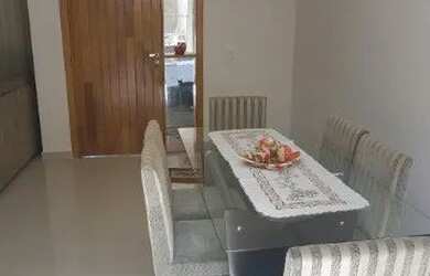 Imagem: A casa em condomínio possui 3 Dormitórios, 3 Banheiros, 2