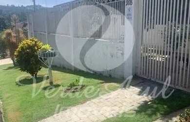 Imagem: A casa possui 4 Dormitórios, 5 Banheiros, 3 Vagas na garagem