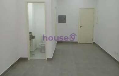 Imagem: O depósito possui 1 Vaga na garagem, 56m² de Área e está