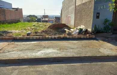 Imagem 1: Vendo Terreno por R$ 15 mil - 5,5x25 - Leia a Descrição!