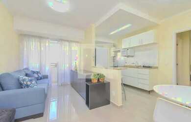 Imagem: O apartamento possui 1 Dormitório, 1 Banheiro, 1 Vaga na garagem