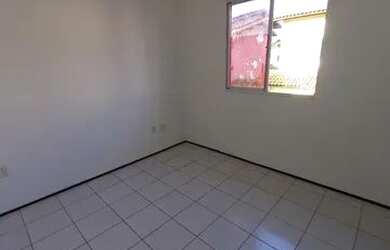 Imagem: A casa possui 2 Dormitórios, 1 Banheiro, 3 Vagas na garagem