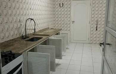 Imagem: A casa possui 2 Dormitórios, 1 Banheiro, 1 Vaga na garagem