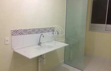 Imagem: O apartamento possui 2 Dormitórios, 1 Banheiro, 1 Vaga na garagem