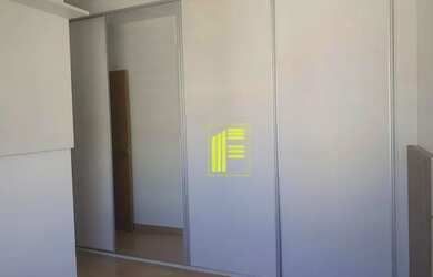 Imagem: O apartamento possui 2 Dormitórios, 2 Banheiros, 2 Vagas na