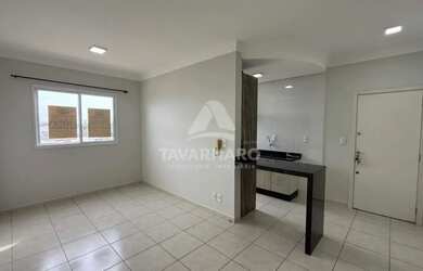 Imagem: O apartamento possui 3 Dormitórios, 1 Banheiro, 1 Vaga na garagem