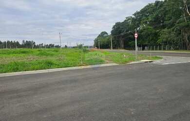 Imagem: O terreno possui 160m² de Área e está localizado em Reserva