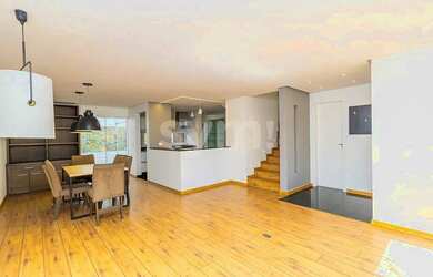 Imagem: A casa em condomínio possui 3 Dormitórios, 3 Banheiros, 2