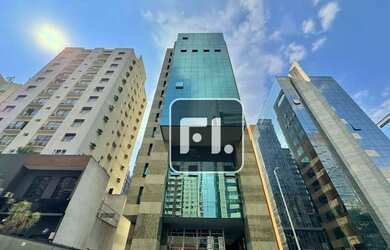 Imagem: O depósito possui 4 Vagas na garagem e 202m² de Área e está