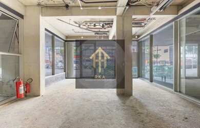 Imagem: O depósito e possui Dormitórios, Suítes, Banheiros, 389-0m²