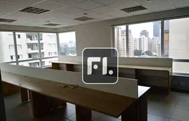 Imagem: O depósito possui 5 Vagas na garagem, 168m² de Área e está