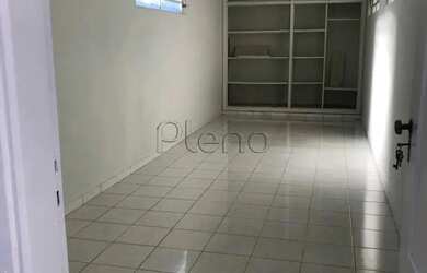 Imagem: A casa possui 3 Dormitórios, 1 Banheiro, 210m² de Área e