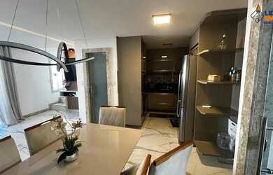 Imagem: A casa em condomínio possui 4 Dormitórios, 3 Banheiros, 2