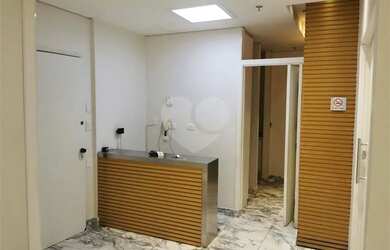 Imagem: O depósito possui 1 Vaga na garagem, 30m² de Área, Imóvel