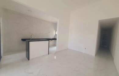 Imagem: A casa possui 3 Dormitórios, 3 Banheiros, 3 Vagas na garagem