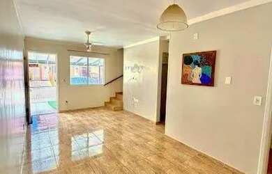 Imagem: A casa em condomínio possui 2 Dormitórios, 2 Banheiros, 2