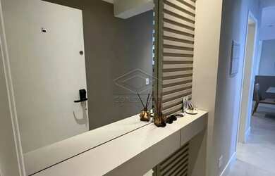 Imagem: O apartamento possui 3 Dormitórios, 2 Banheiros, 4 Vagas na