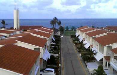 Imagem: A casa em condomínio possui 5 Dormitórios e 5 Banheiros e