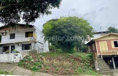 Imagem: O terreno possui 330m² de Área, Imóvel novo e está localizado