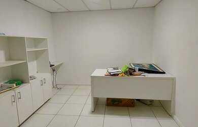 Imagem 10: Galpão/Depósito/Armazém para aluguel tem 400 metros quadrados