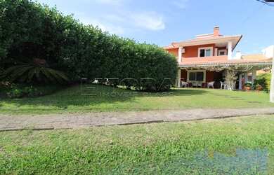 Imagem 2: Charmoso sobrado a venda, localizado no Condomínio Lagos Park, praia...